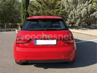 Usado Audi A1 Attraction 105 CV (77 kW) 2011 Rojo Utilitario