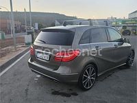 Usado Mercedes B180 109 CV (80 kW) 2013 Marrón Utilitario