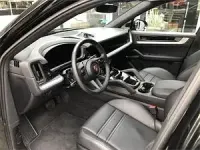 Usado Porsche Cayenne E-Hybrid 471 CV (346 kW) 2025 Negro metalizado SUV