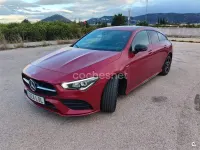 Usado Mercedes CLA200 Shooting Brake 150 CV (110 kW) 2021 Rojo Familiar