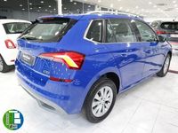 Usado Skoda Kamiq Active 90 CV (66 kW) 2020 Azul SUV