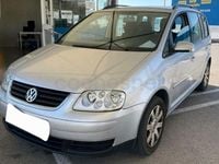 Usado VW Touran Highline 140 CV (102 kW) 2005 Gris / plata Monovolumen