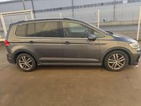 Usado VW Touran Sport 150 CV (110 kW) 2021 Gris Monovolumen