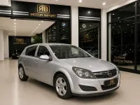 Usado Opel Astra Enjoy 120 CV (88 kW) 2007 Gris / plata Berlina