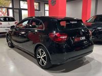 Käytetty Mercedes A180 109 HP (80 kW) 2017 Musta Viistoperä