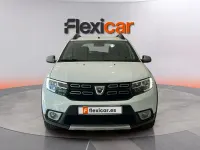 Usado Dacia Sandero Comfort 90 CV (66 kW) 2019 Blanco Berlina