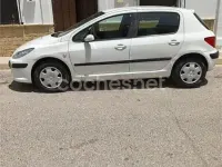 Usado Peugeot 307 110 CV (80 kW) 2007 Blanco Berlina