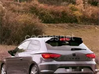 Usado Seat Leon FR 180 CV (132 kW) 2018 Gris / plata Berlina