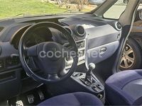 Usado Peugeot 1007 70 CV (51 kW) 2005 Gris / plata Monovolumen