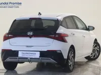 Usado Hyundai i20 101 CV (74 kW) 2025 Blanco Utilitario
