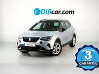Usado Seat Arona Style 110 CV (80 kW) 2022 Gris / plata SUV