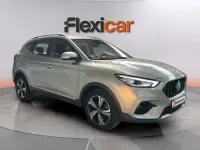 Usado MG ZS Luxury 111 CV (81 kW) 2022 Gris SUV