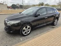 Usado Renault Mégane III Dynamique 130 CV (95 kW) 2009 Negro Berlina