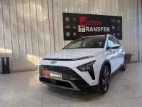 Usado Hyundai Bayon 100 CV (73 kW) 2023 Blanco SUV