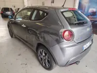 Usado Alfa Romeo MiTo Distinctive 90 CV (66 kW) 2010 Gris / plata Utilitario