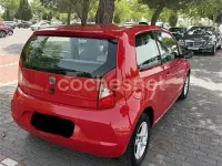 Usado Seat Mii Style 60 CV (44 kW) 2014 Rojo Utilitario