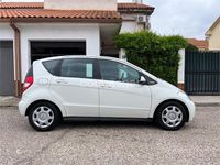 Usado Mercedes A160 82 CV (60 kW) 2012 Blanco Monovolumen