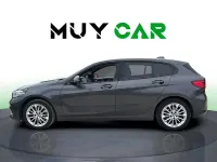 Usado BMW 118 Comfort Edition 150 CV (110 kW) 2020 Gris / plata Utilitario