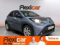 Usado Toyota Aygo 72 CV (52 kW) 2024 Azul