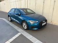 Usado Audi A3 116 CV (85 kW) 2021 Azul Berlina