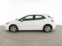 Begagnad Toyota Corolla Active 122 HK (89 kW) 2020 Vit Sedan
