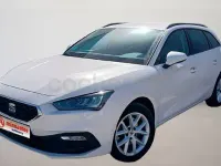 Usado Seat Leon Style 116 CV (85 kW) 2022 Blanco Familiar
