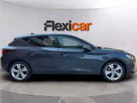Usado Seat Leon FR 150 CV (110 kW) 2025 Gris Familiar