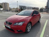 Usado Seat Leon Style 110 CV (80 kW) 2016 Rojo Berlina