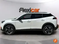 Usado Peugeot 2008 Allure 100 CV (73 kW) 2023 Blanco SUV