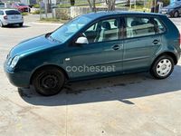 Usado VW Polo Trendline 64 CV (47 kW) 2004 Azul Utilitario