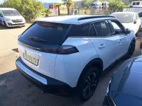 Usado Peugeot 2008 Active 110 CV (80 kW) 2021 Blanco SUV