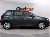 Usado Dacia Sandero Comfort 90 CV (66 kW) 2019 Azul Berlina
