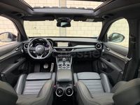 Usado Alfa Romeo Stelvio Veloce 210 CV (154 kW) 2023 Gris / plata SUV