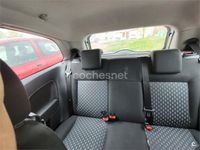 Usado Ford Fiesta Ambiente 70 CV (51 kW) 2004 Gris / plata Utilitario