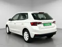 Usado Skoda Fabia Ambition 95 CV (69 kW) 2022 Blanco Utilitario