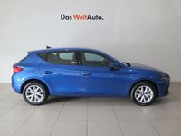 Begagnad Seat Leon Style 116 HK (85 kW) 2024 Blå Sedan