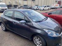 Usado Peugeot 208 Access 82 CV (60 kW) 2014 Negro Utilitario