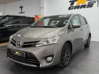 Usado Toyota Verso Advance 147 CV (108 kW) 2016 Gris / plata Monovolumen