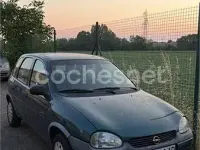 Usado Opel Corsa Swing 60 CV (44 kW) 1997 Verde Utilitario