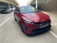 Usado Kia Ceed 101 CV (74 kW) 2025 Rojo Utilitario