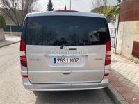 Usado Mercedes Viano 150 CV (110 kW) 2011 Gris / plata Monovolumen