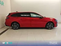Usado Peugeot 308 SW Allure 131 CV (96 kW) 2024 Rojo Familiar