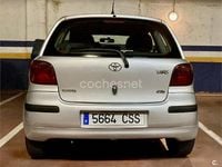 Usado Toyota Yaris T3 75 CV (55 kW) 2004 Gris / plata Berlina