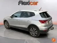 Usado Seat Arona 95 CV (69 kW) 2019 Gris SUV