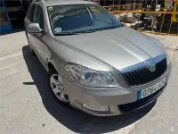 Usado Skoda Octavia Executive 140 CV (102 kW) 2010 Gris / plata Familiar