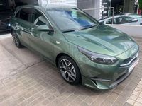 Usado Kia Ceed 120 CV (88 kW) 2023 Verde Utilitario