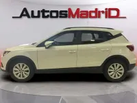 Usado Seat Arona Ecomotive 110 CV (80 kW) 2020 Blanco SUV