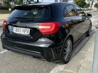 Usado Mercedes A180 109 CV (80 kW) 2013 Negro Utilitario