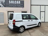 Usado Ford Tourneo Courier Trend 97 CV (71 kW) 2014 Blanco Monovolumen
