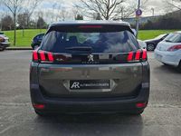 Usado Peugeot 5008 Active 120 CV (88 kW) 2017 Gris SUV